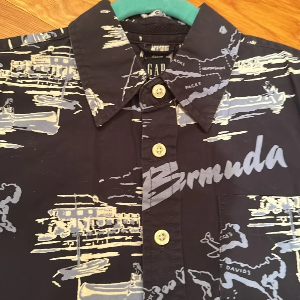Gap Bermuda shirt Hawaiian button down dress top boys kids vacation cruise 5-6 S